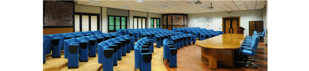 La sala conferenze Schmiedt: laterale con bordi